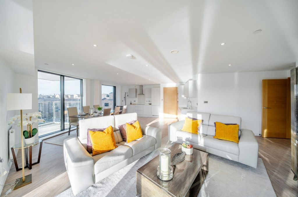 Additional image 8 of 2 bed flat for saleApartment 50, Block C, Yacht Club Place, Trent Lane, Nottingham, Nottinghamshire NG2