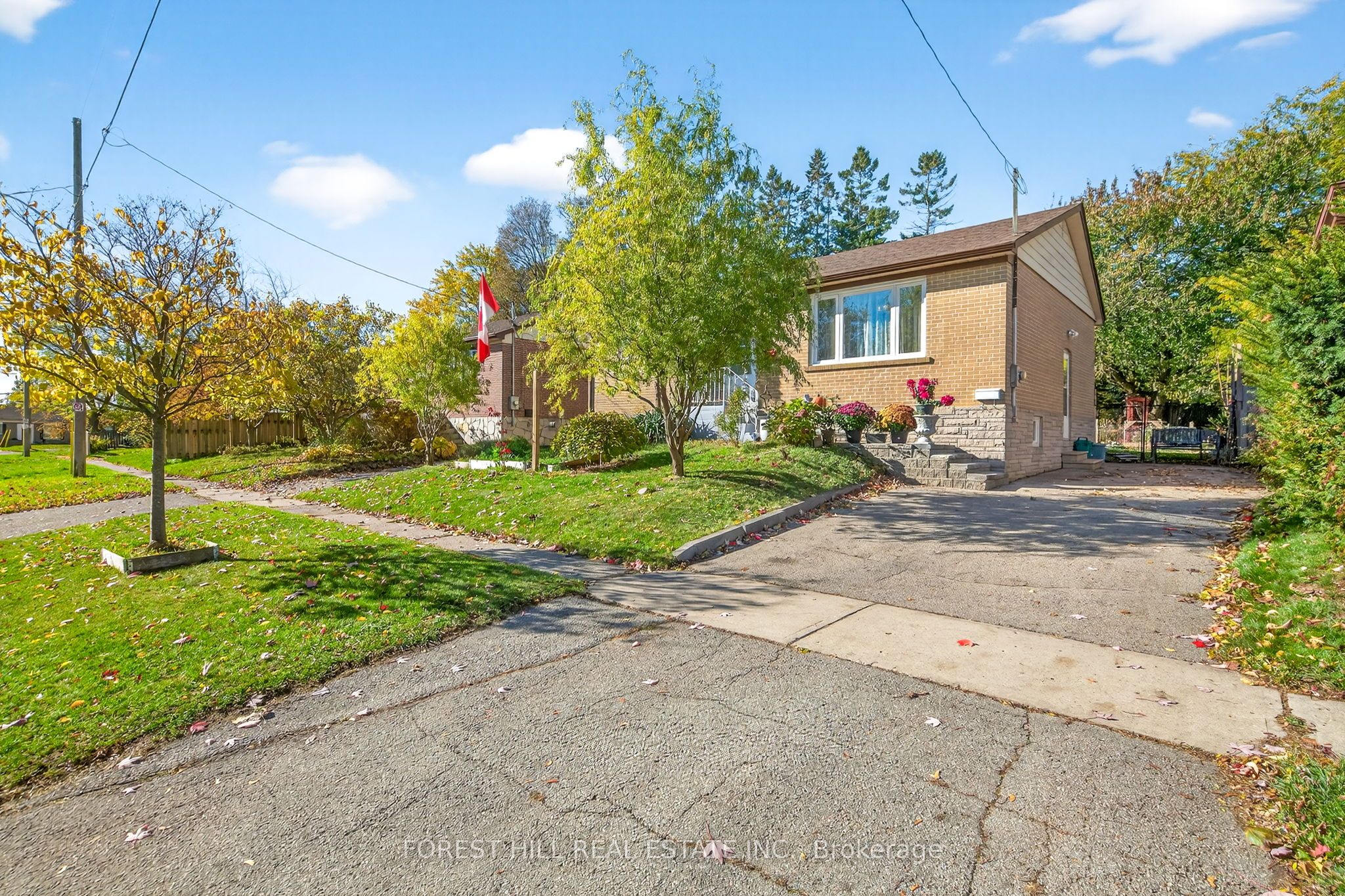 Additional image 2 of 1550 Evangeline Drive, Oshawa, ON, L1J 3T2