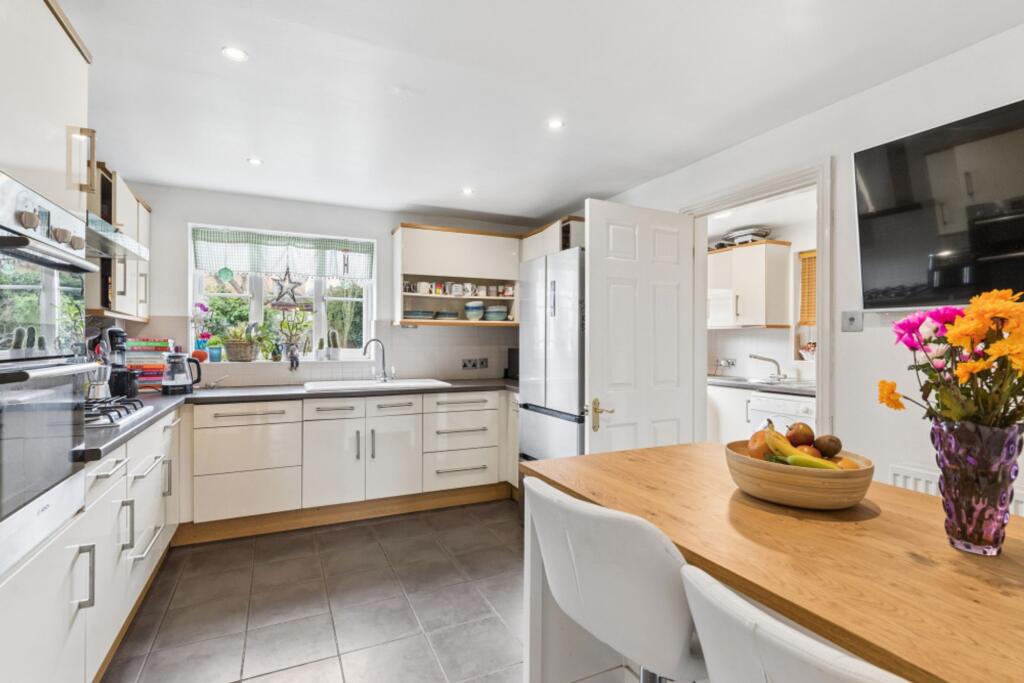 Additional image 20 of Silk Mill Road, Redbourn, AL3