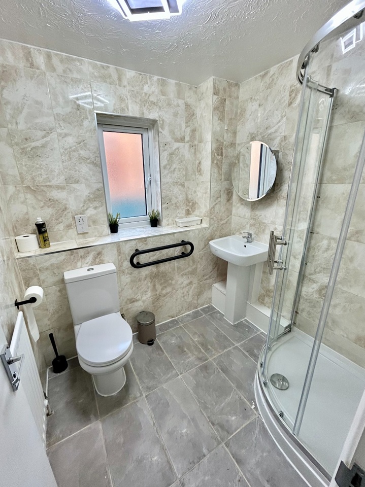 Additional image 4 of Room in a Shared House, Kennet Street, E1W, N1 7GU