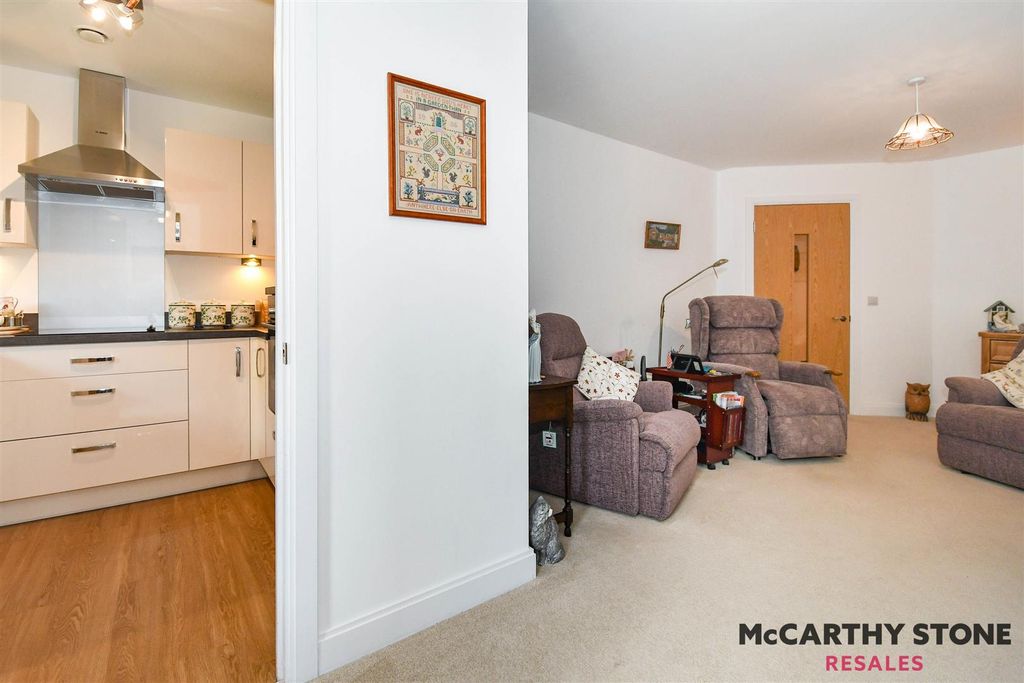 Additional image 4 of 2 bed flat for saleGibson Court, Tattershall Road, Woodhall Spa LN10
