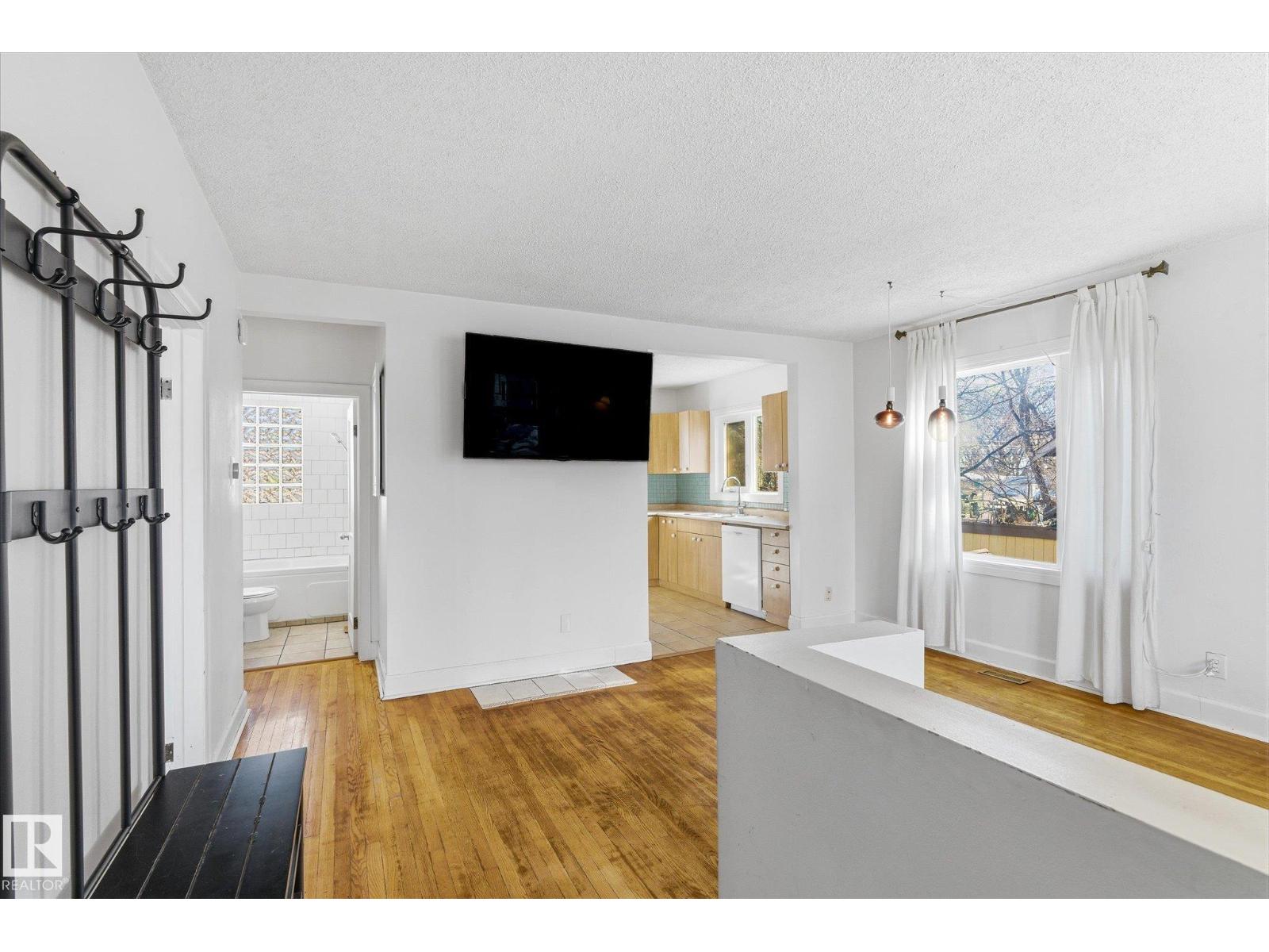 Additional image 6 of 12821 122 Street NW, Edmonton, AB, T5L0E6