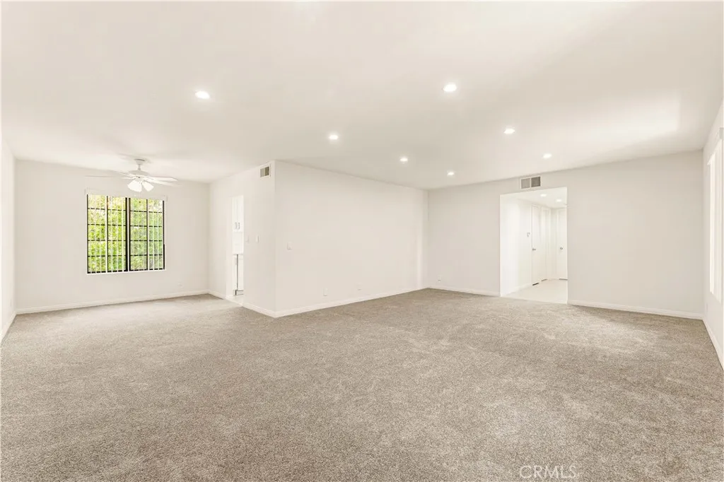 Additional image 31 of 260 S 6th Street Unit G, Burbank, CA 91501