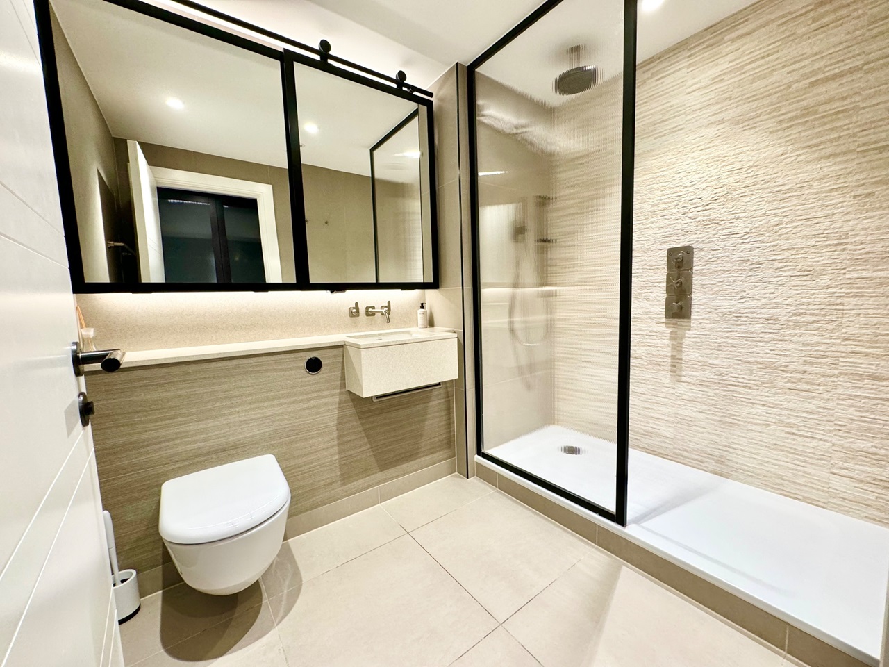 Additional image 19 of 2 Bed Flat, Salisbury House, SW11, N1 7GU