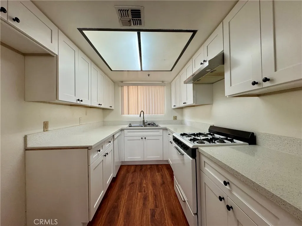 Additional image 17 of 987 E Del Mar Boulevard Unit 5, Pasadena, CA 91106