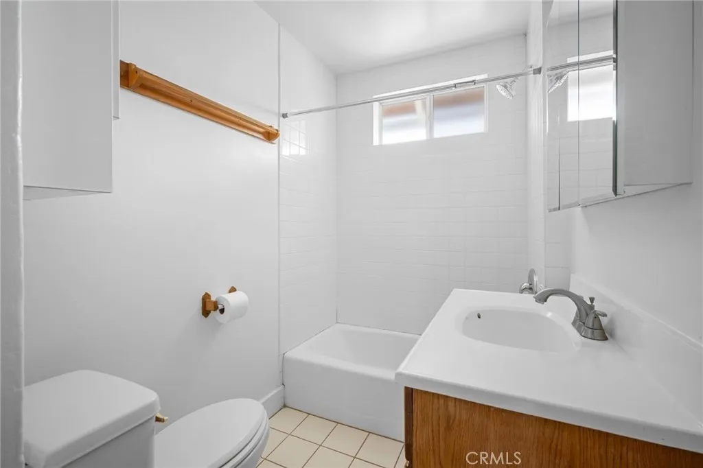 Additional image 29 of 2526 Foothill Boulevard, La Crescenta, CA 91214