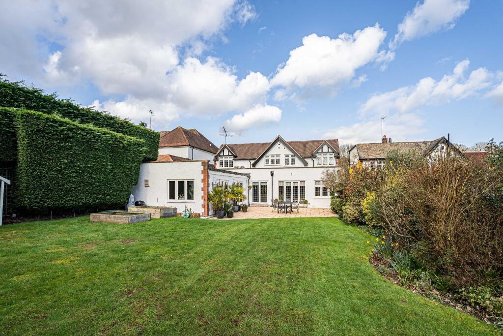 Additional image 30 of Georges Wood Road, Brookmans Park, AL9