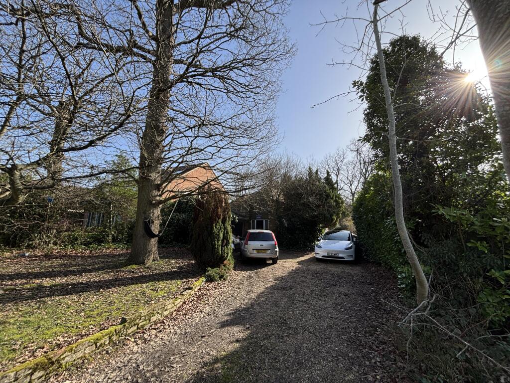 Additional image 13 of 84 Mount Pleasant Lane, Bricket Wood, St. Albans, Hertfordshire, AL2