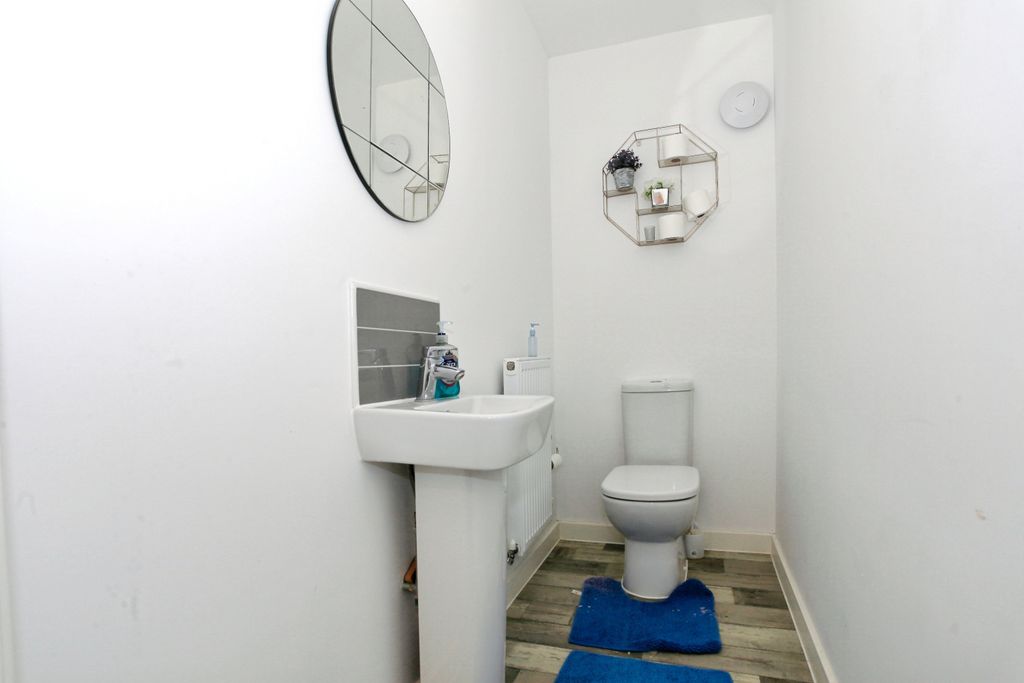 Additional image 9 of Studio for saleWaterfield Close, Peterborough PE3