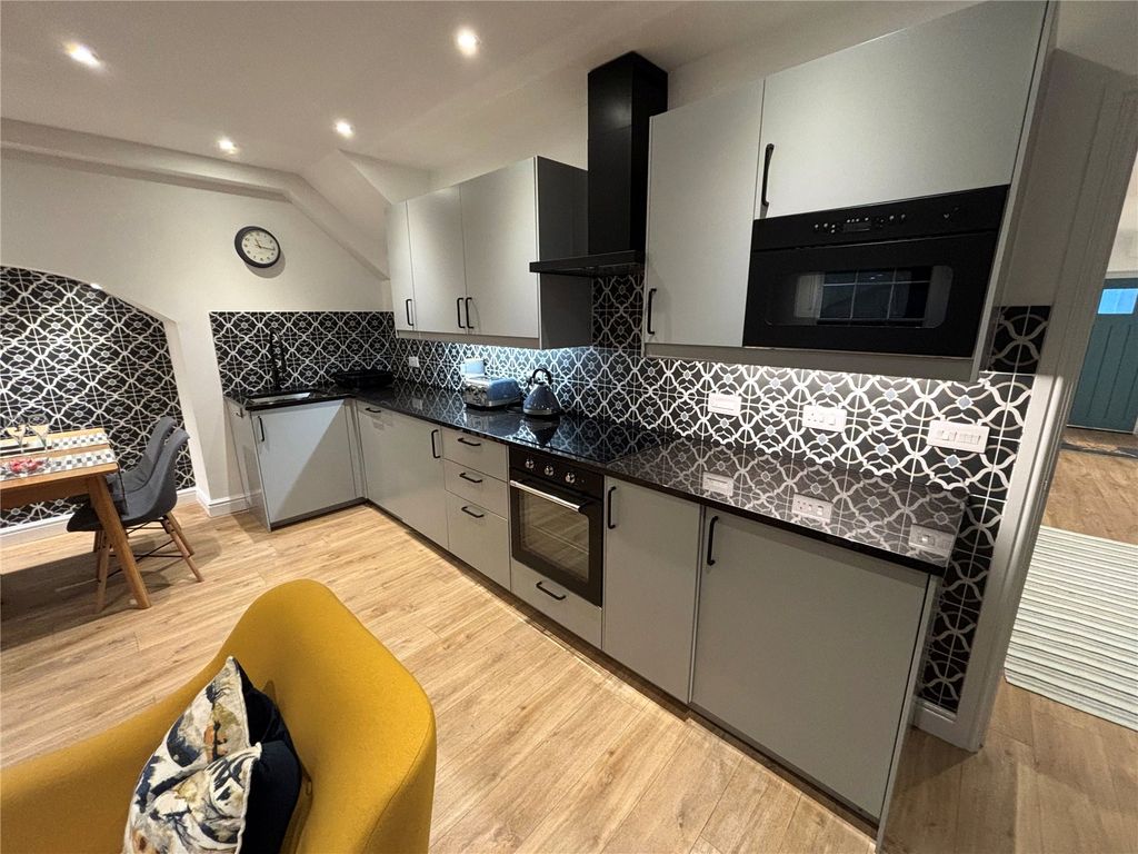 Additional image 6 of 2 bed flat for saleSt. Julians Terrace, Tenby, Pembrokeshire SA70