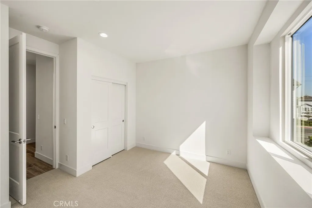 Additional image 58 of 19031 Main St #101, Huntington Beach, CA 92648