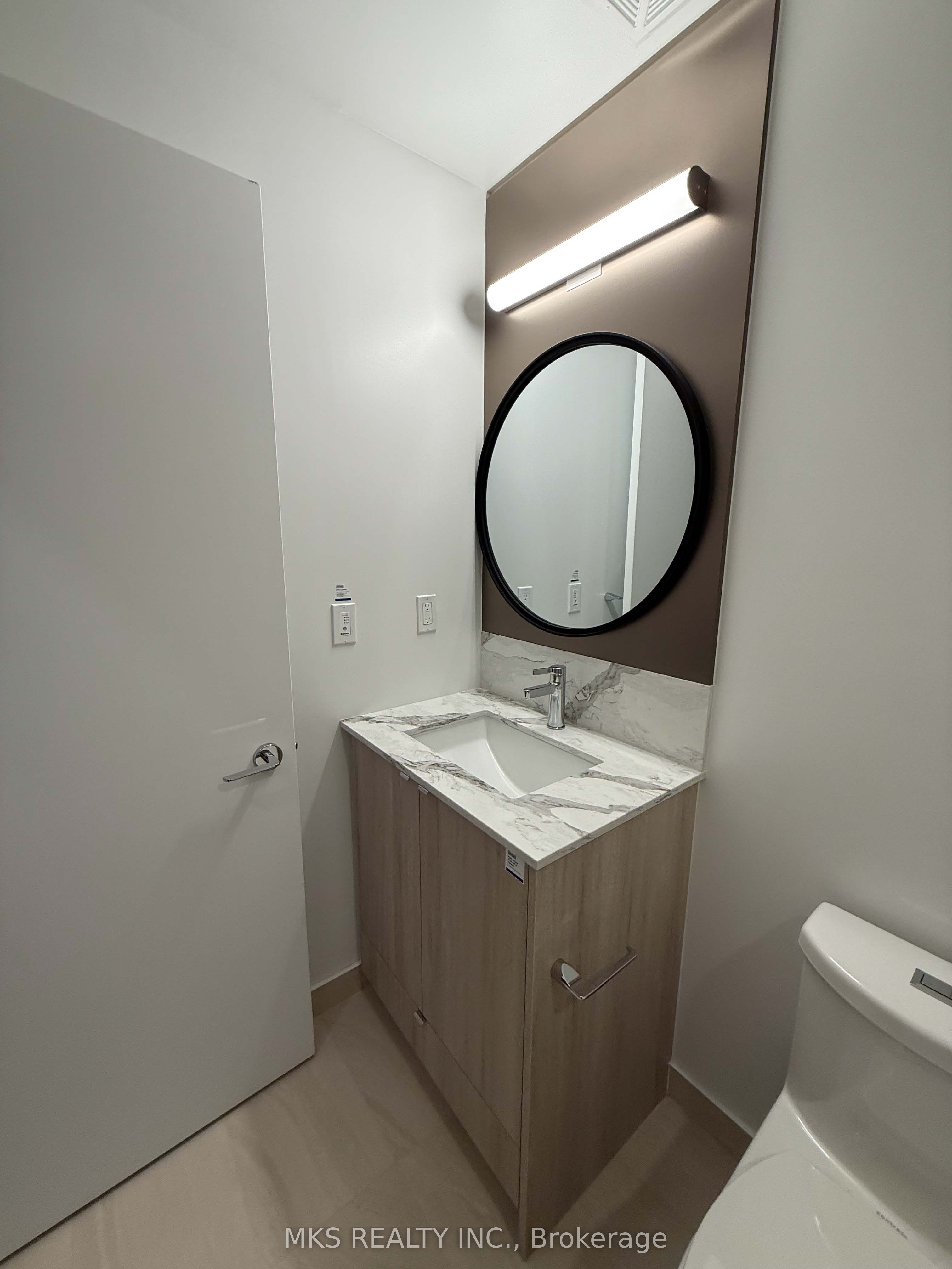 Additional image 4 of 309-771 Yonge Street, Toronto, ON, M4W 2G4