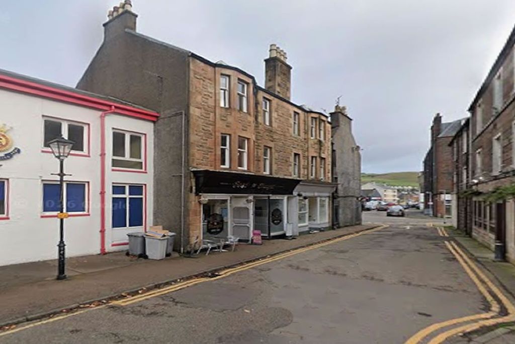 2 bed flat for sale2, Burnside Street, Campbelltown PA286Ge PA28