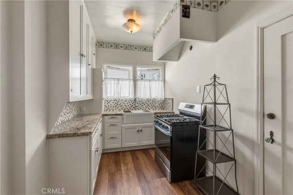 Additional image 24 of 1530 Miramar Dr Unit 5, Newport Beach, CA 92661