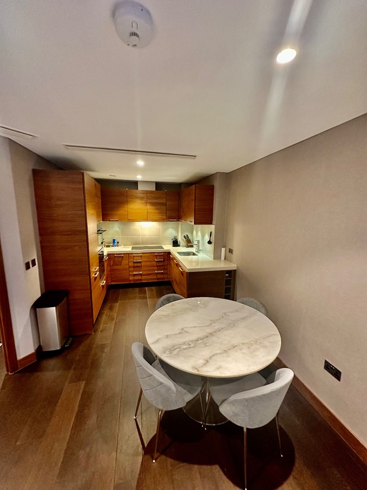 Additional image 4 of 2 Bed Flat, Queenstown Road, SW11, N1 7GU