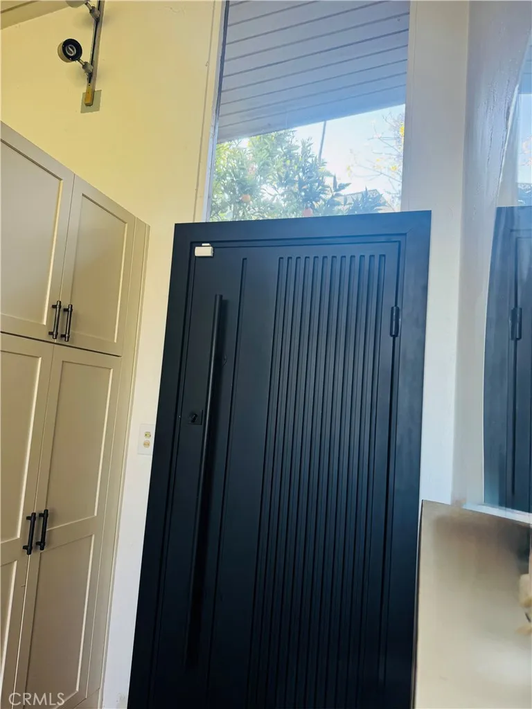 Additional image 85 of 11551 Decente Dr, Studio City, CA 91604