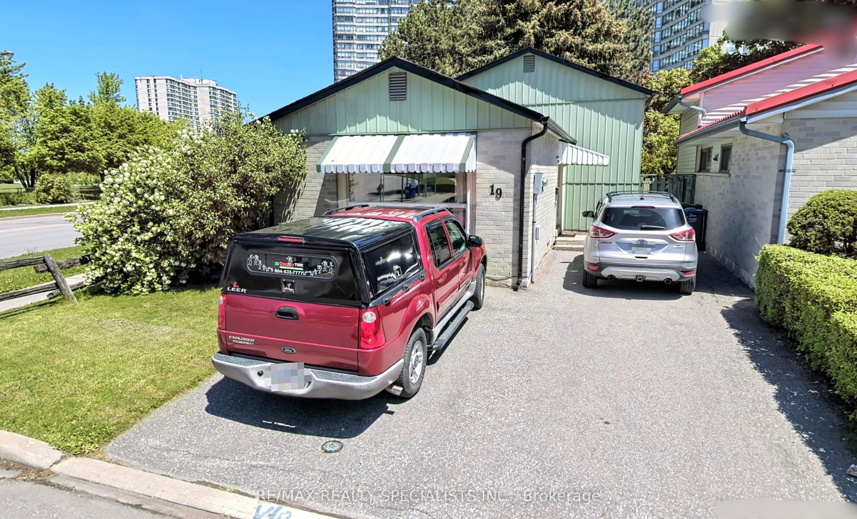 19 Helena Court, Brampton, ON, L6S 2N4