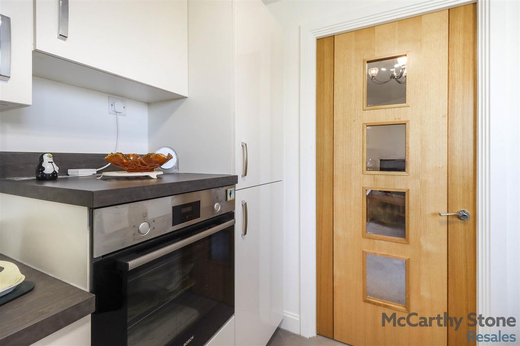 Additional image 9 of 2 bed flat for saleElizabeth Place, Trimbush Way, Market Harborough LE16