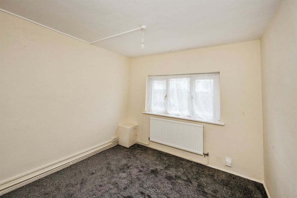 Additional image 10 of 3 bed flat for saleBryn Awel, Cimla, Neath SA11