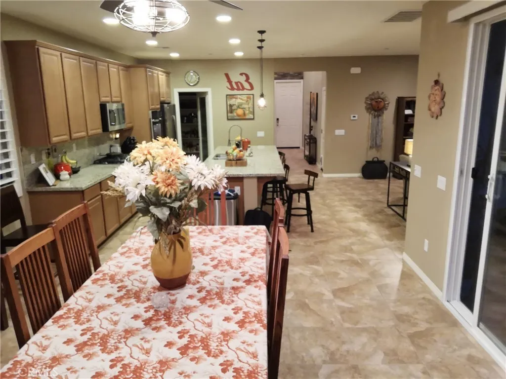 Additional image 27 of 28934 N West Hills Drive, Valencia, CA 91354