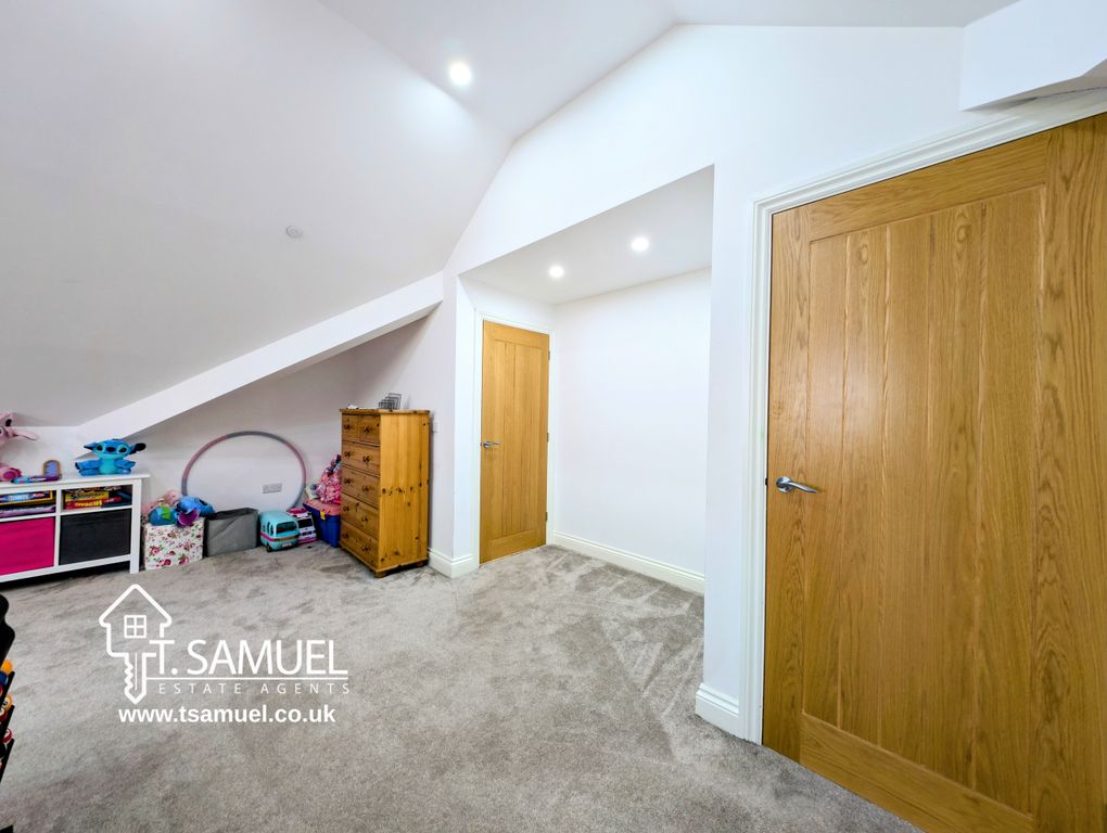 Additional image 36 of 5 bed detached house for saleGolwg Y Mynydd, Llanwonno Road, Mountain Ash CF45
