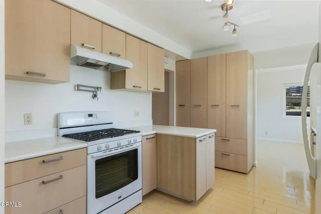 Additional image 54 of 1932 Hilldale Drive, La Canada Flintridge, CA 91011