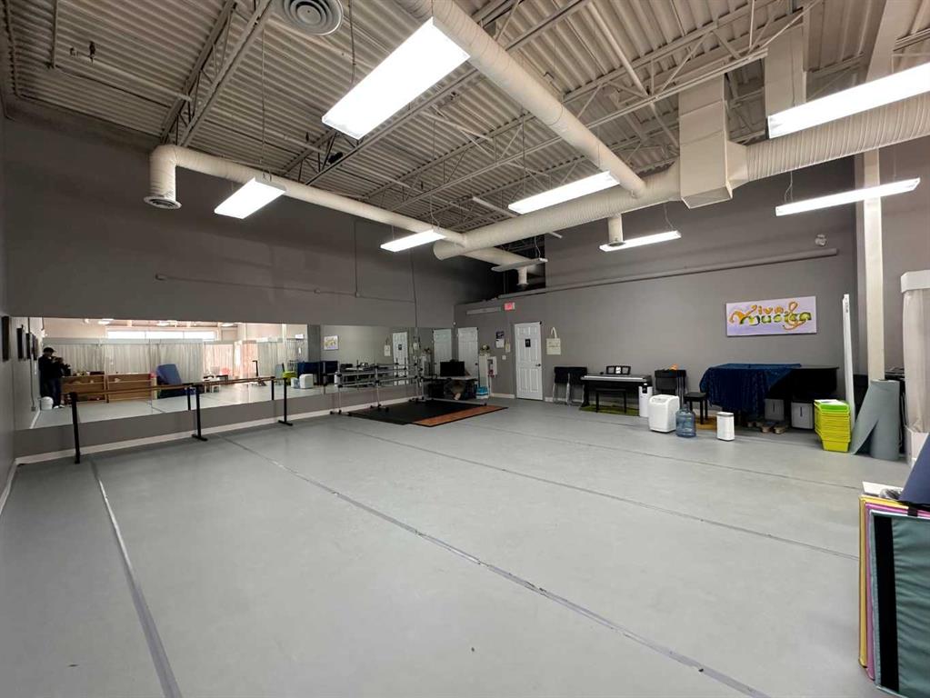 Additional image 4 of 208-500 Royal Oak D Drive NW, Calgary, AB, T3G5T5