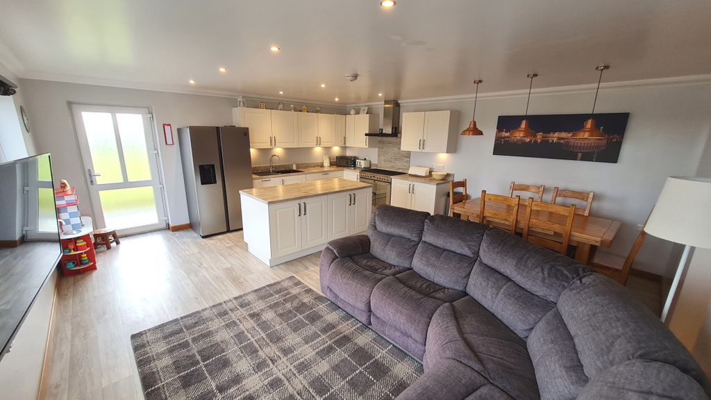 3 bed detached house for saleDeerness KW17 photo 3