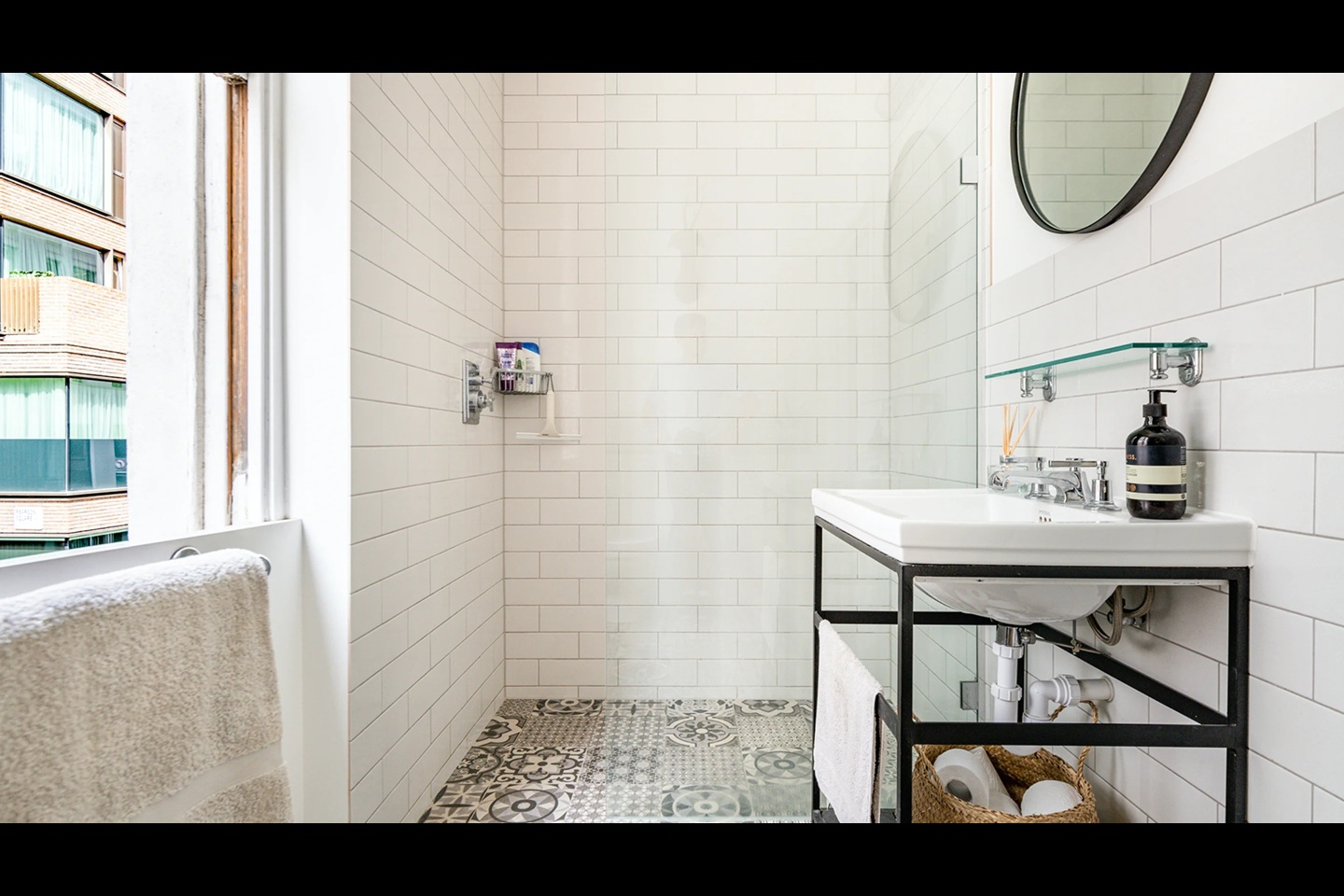 Additional image 4 of 1 Bed Flat, Cleveland Street, W1T, N1 7GU