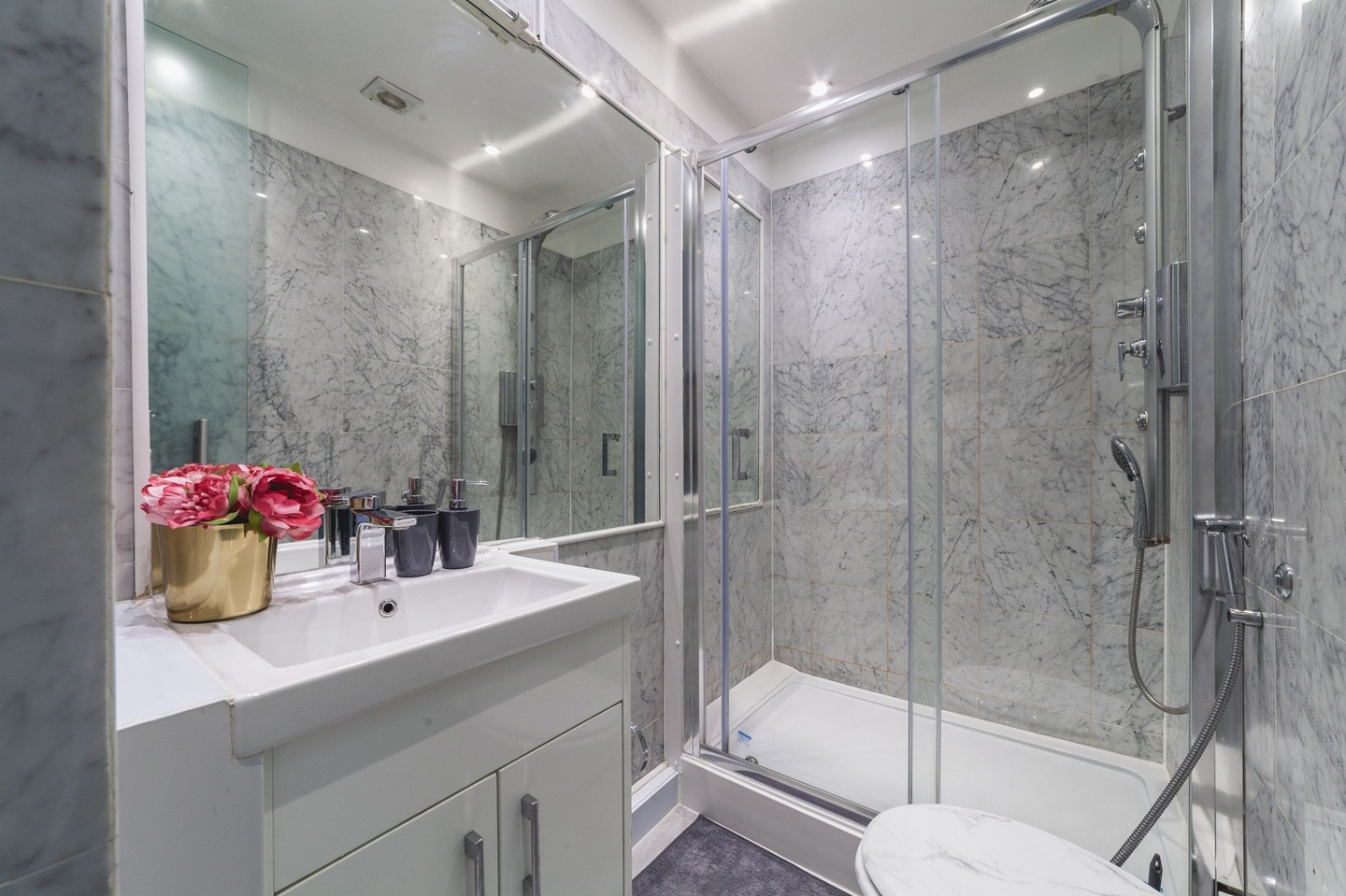 Additional image 2 of Studio Flat, Gloucester Terrace, W2, N1 7GU