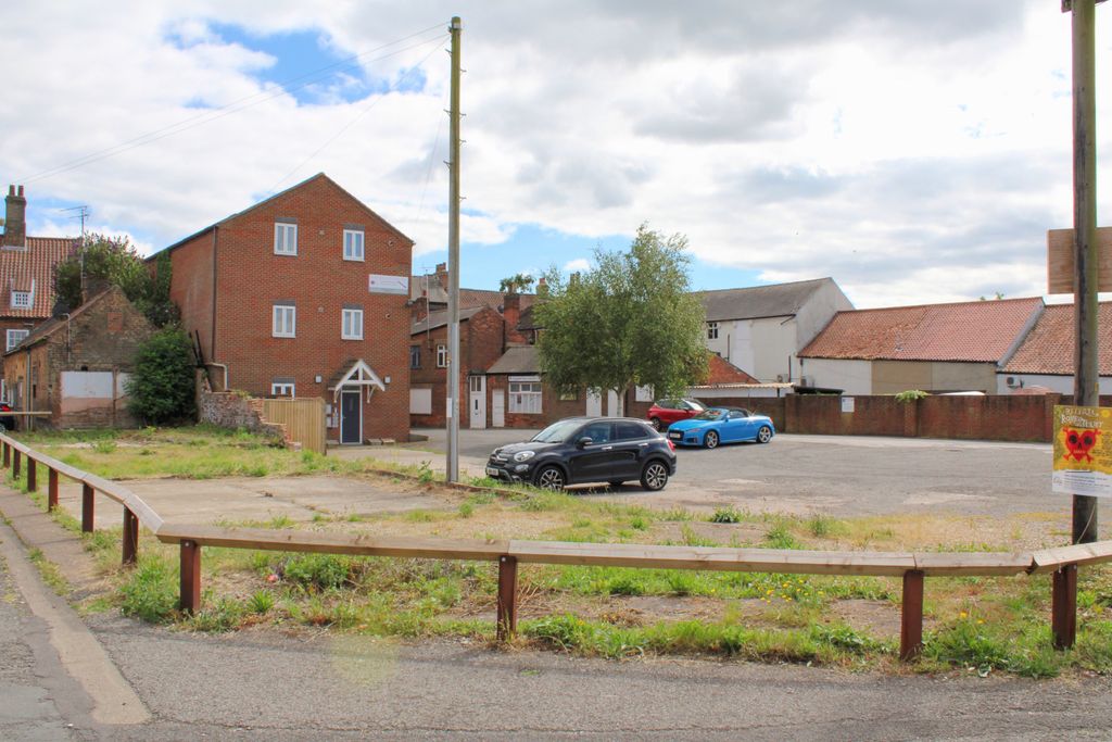 Land for saleSprings Way, Brigg DN20 photo 4