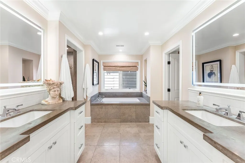 Additional image 23 of 220 Coral Ave, Newport Beach, CA 92662