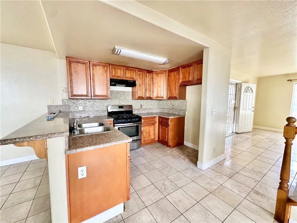 Additional image 30 of 731 5th Street, Long Beach, CA 90802