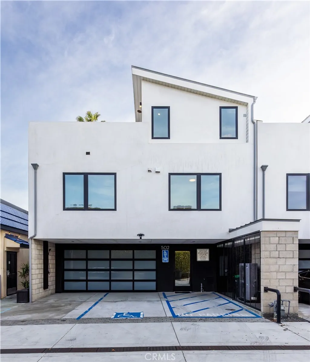 502 W Balboa Blvd, Newport Beach, CA 92661