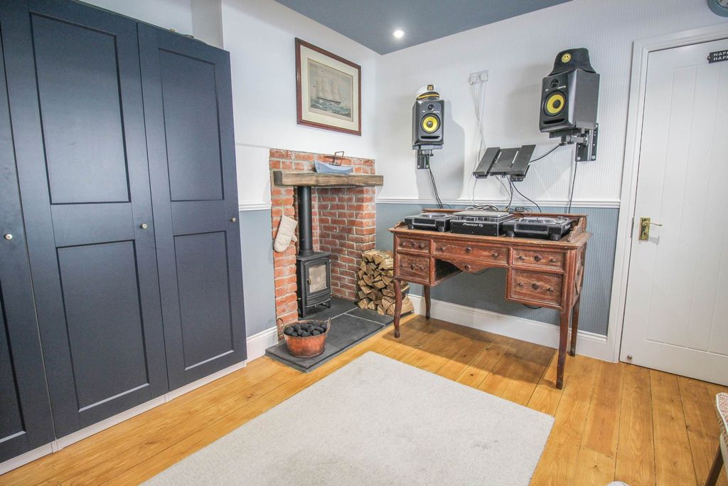 Additional image 17 of 4 bed semi-detached house for saleSevern Road, Weston-Super-Mare BS23