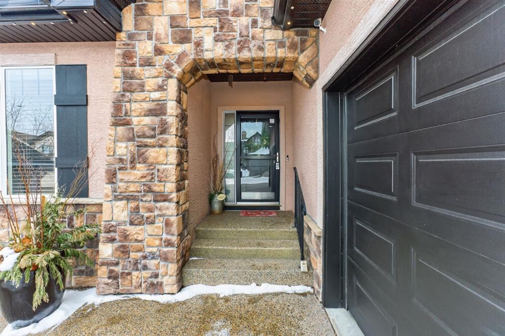 Additional image 4 of 2735 Evercreek Bluffs Way SW, Calgary, AB, T2Y 4P6