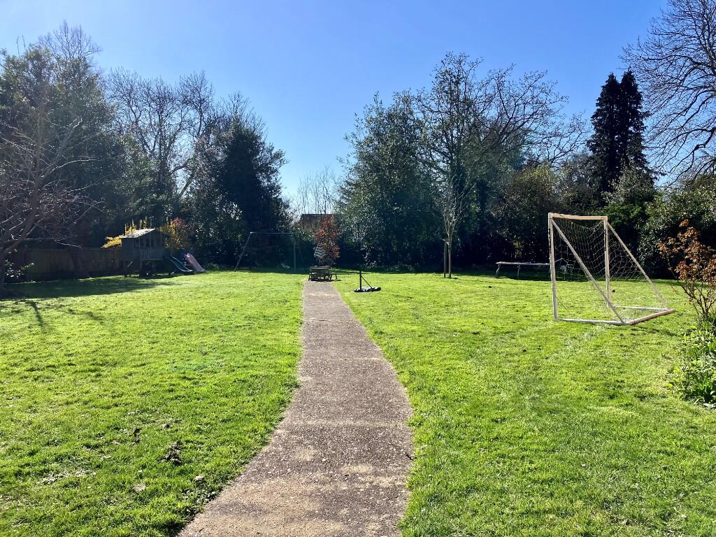 Additional image 17 of Hall Place Close, St. Albans, Hertfordshire, AL1 3SD