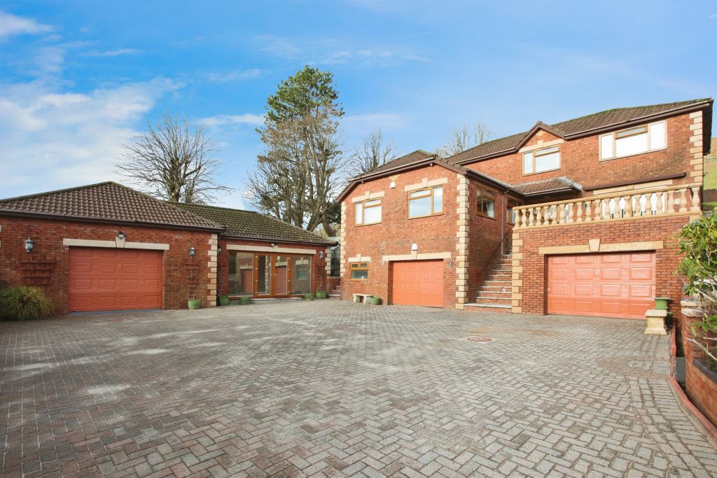 Additional image 2 of 4 bed detached house for saleBronheulwen, Porth CF39
