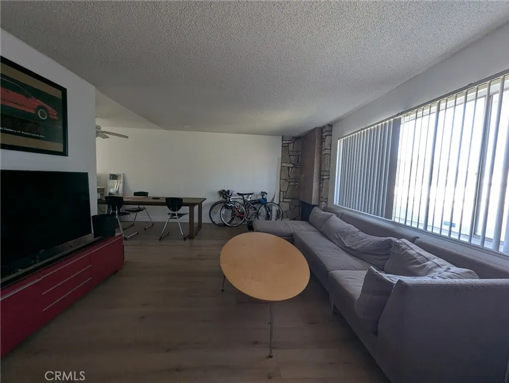 Additional image 10 of 200 W 37th St, Long Beach, CA 90807