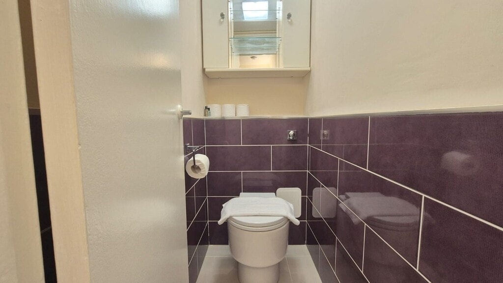 Additional image 4 of 2 Bed Flat, Charlotte Despard Avenue, SW11, N1 7GU