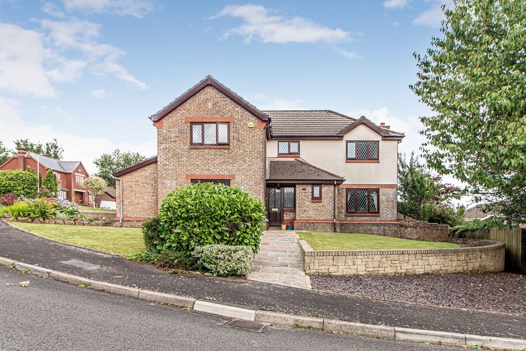 4 bed detached house for saleBryn Rhedyn, Tonteg CF38