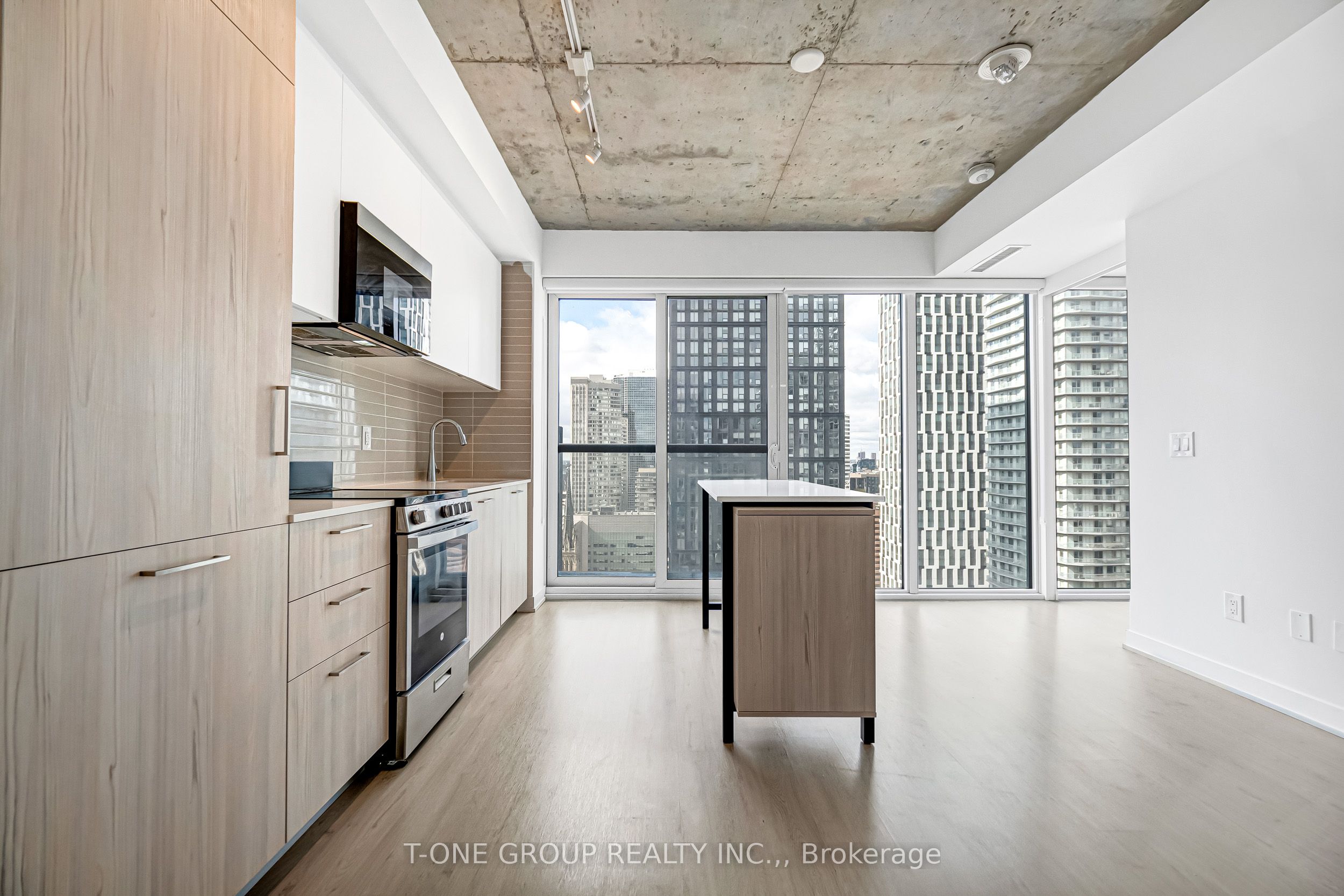 Additional image 2 of 2605-65 Mutual Street, Toronto, ON, M5B 2A9