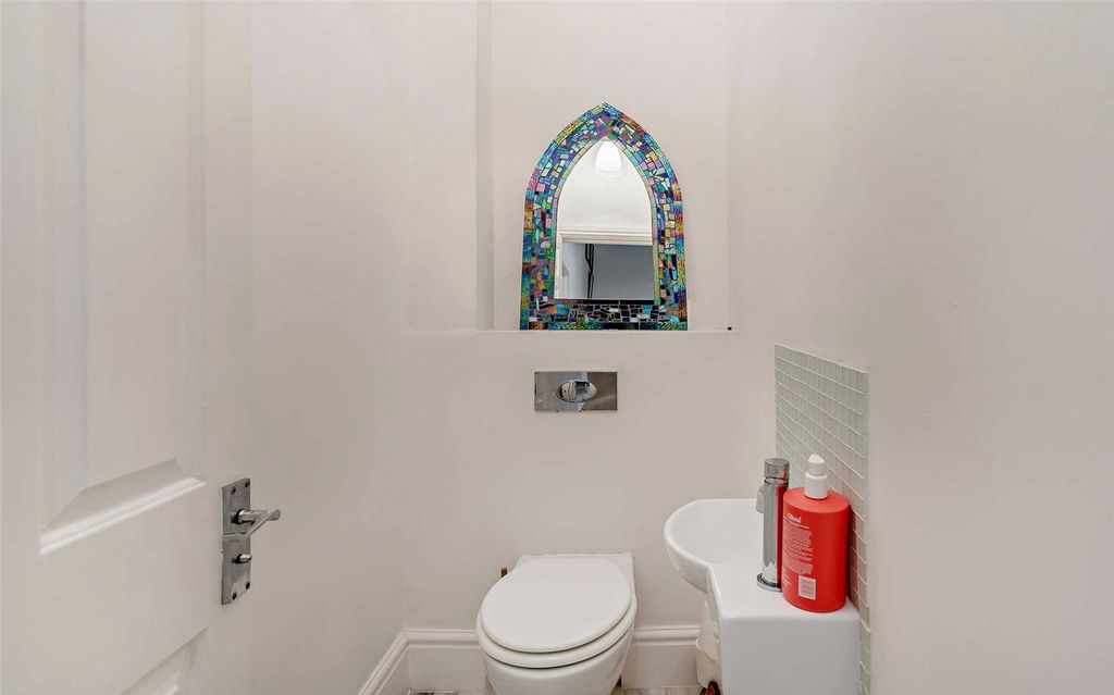 Additional image 12 of 2 bed flat for saleSt. James Mews, Monmouth, Monmouthshire NP25