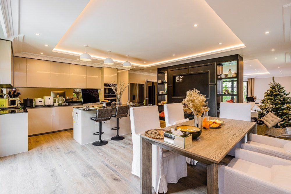Additional image 2 of 3 bed flat for salePenn Road, Beaconsfield HP9