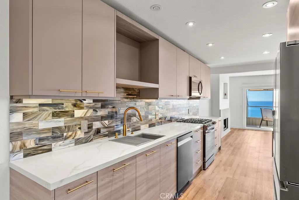 Additional image 13 of 21751 Ocean Vista Dr, Laguna Beach, CA 92651