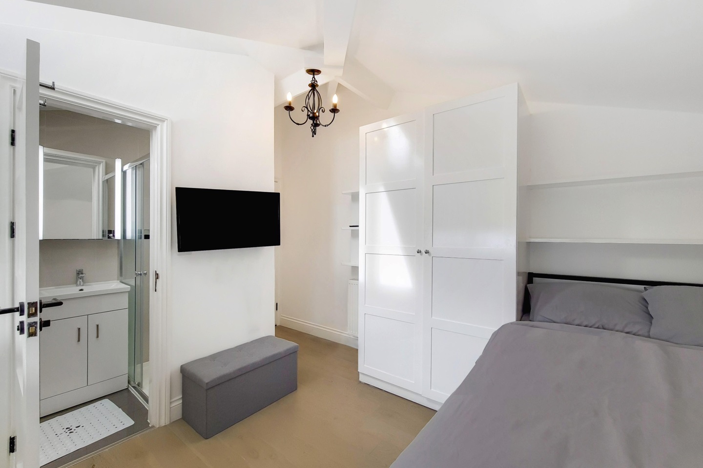 Studio Flat, Westbourne Terrace, W2, N1 7GU