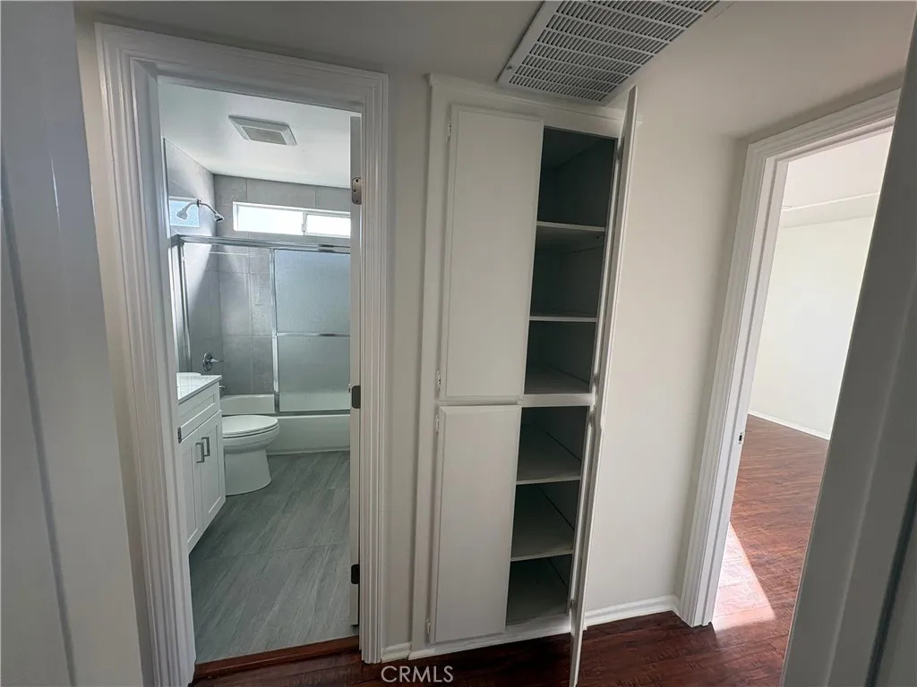 Additional image 41 of 18550 Hatteras Street Unit 86, Tarzana, CA 91356