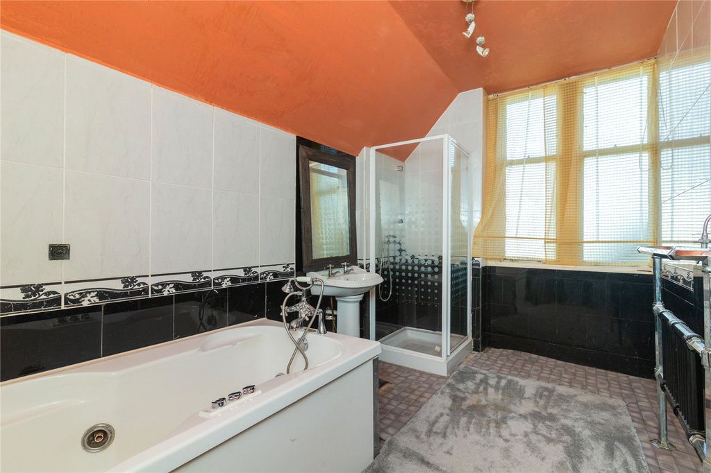 Additional image 21 of 6 bed detached house for saleHaus Saron, 106 Greenock Road, Largs, North Ayrshire KA30