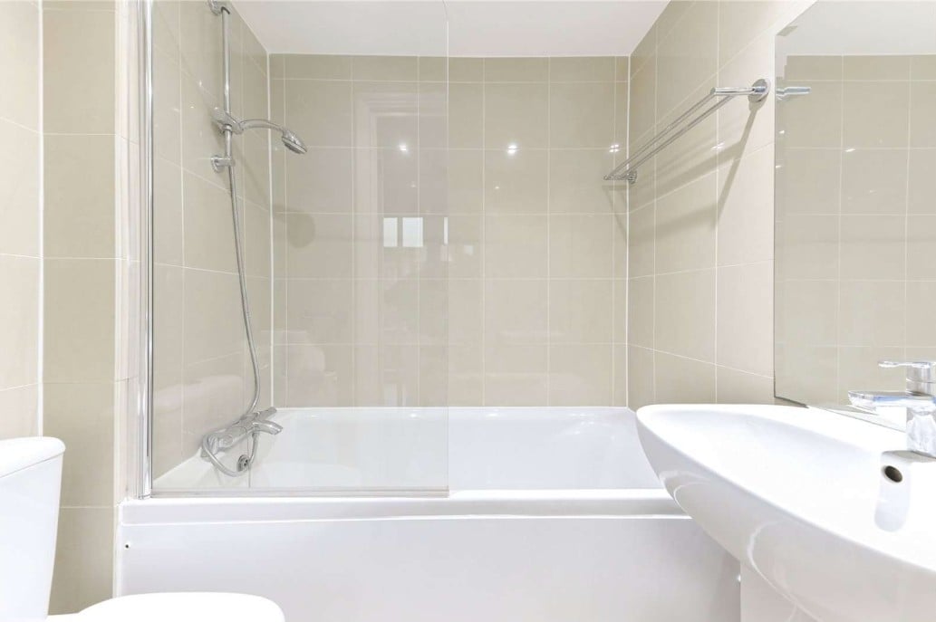 Additional image 5 of 3 Bed Flat, North Gower Street, NW1, N1 7GU