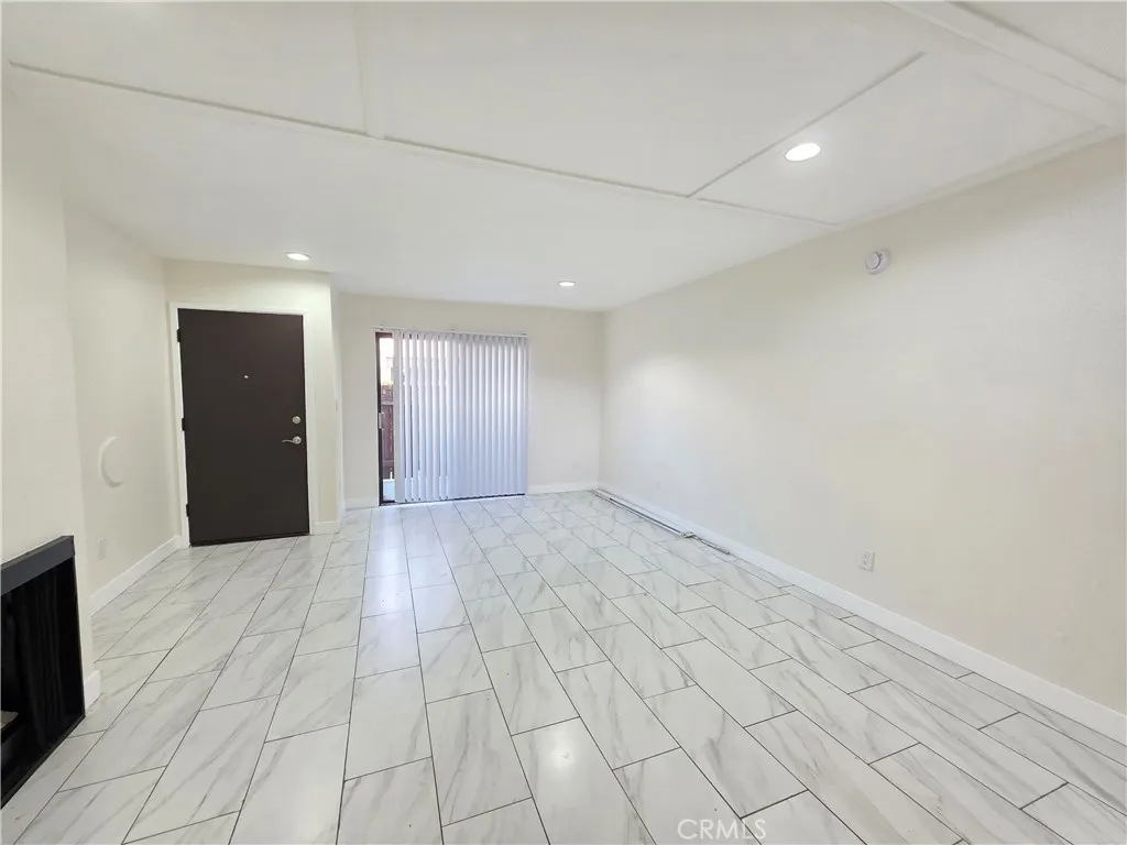 Additional image 6 of 6911 Woodley Ave Unit 107, Van Nuys, CA 91406